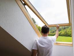 Prix pour faire réparer un Velux qui fuit dans une maison à Floirac : une intervention signée C2MP HUMIDITÉ